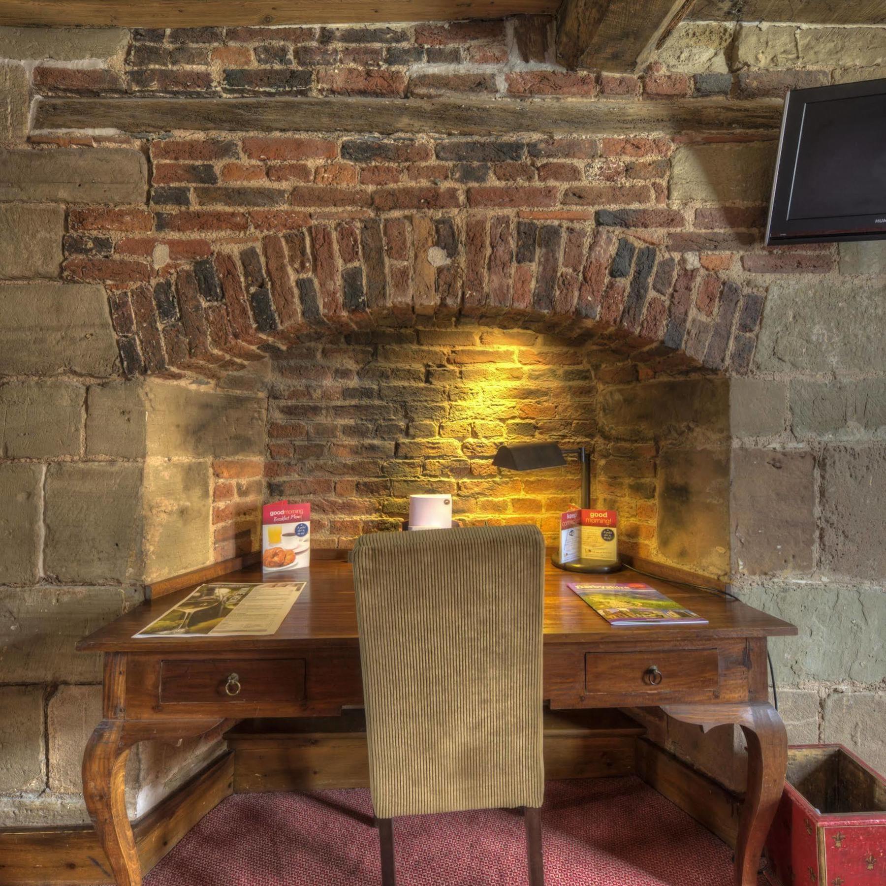 Hotel Dog & Partridge By Chef & Brewer Collection Tutbury